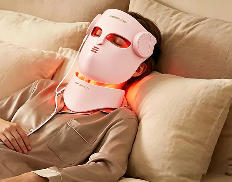 4D face and neck set shown in a relaxed home setting