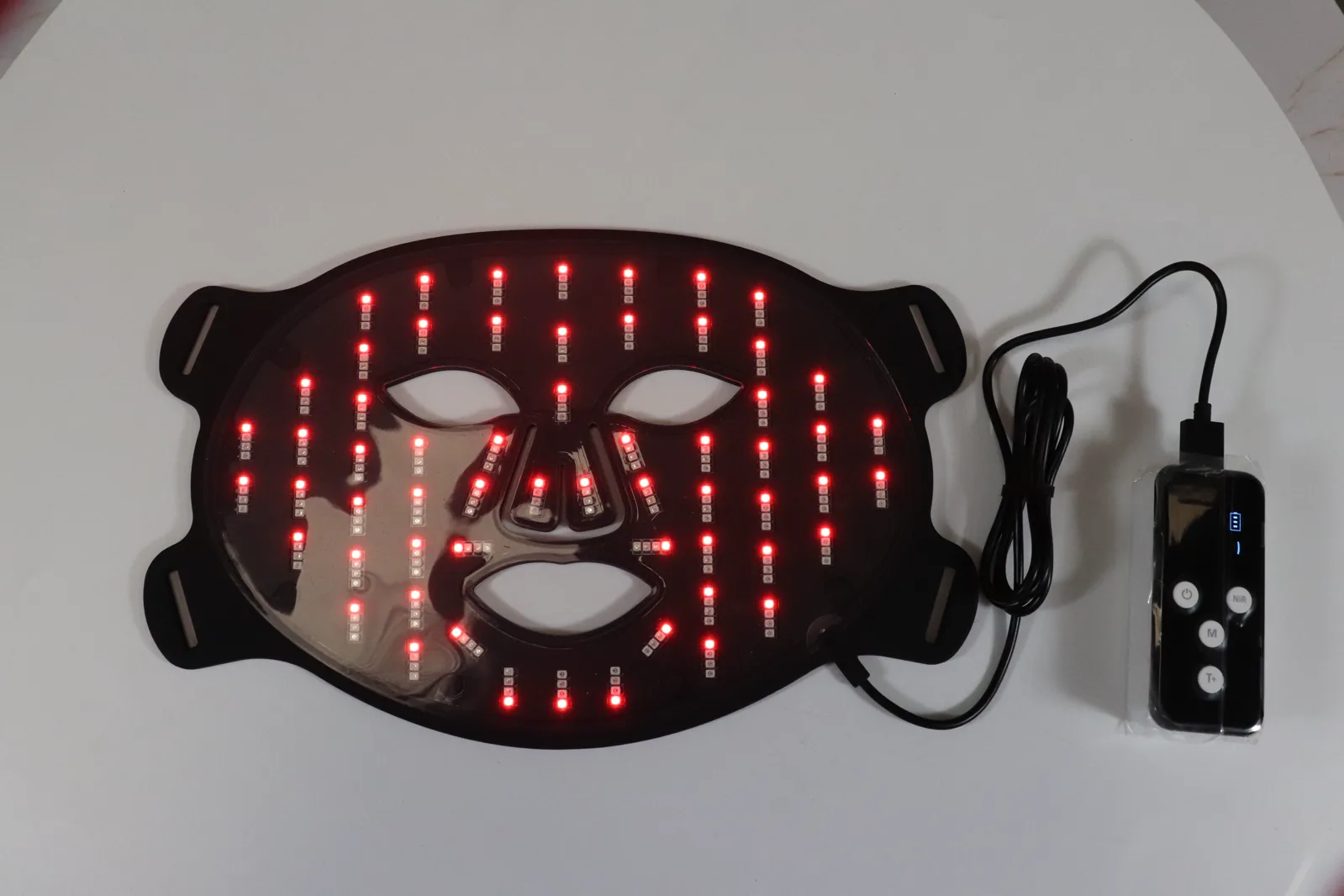 M01 mask LED array illuminated with its controller